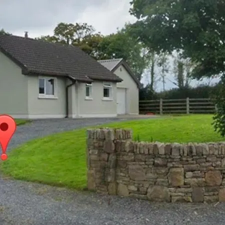 Сasa de vacaciones Hill House Castlebar